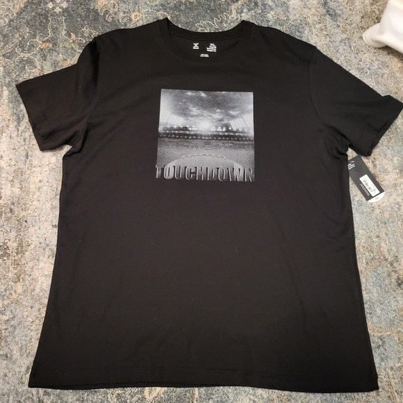 Xersion Other - NWT Xersion Black Touchdown Graphic Tee Size XL